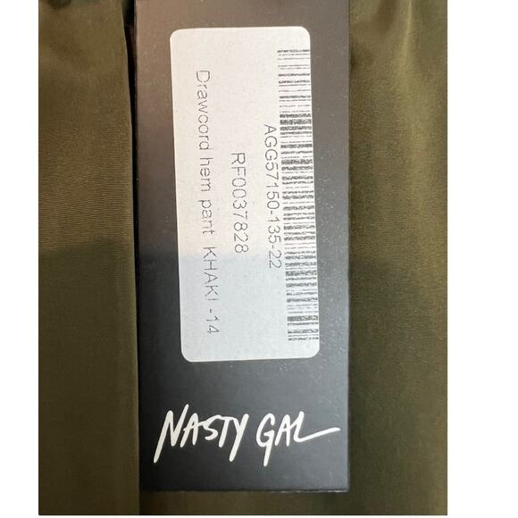 Nasty Gal Cargo Back There High-Waisted Drawstring Pants NWT - Picture 10 of 12